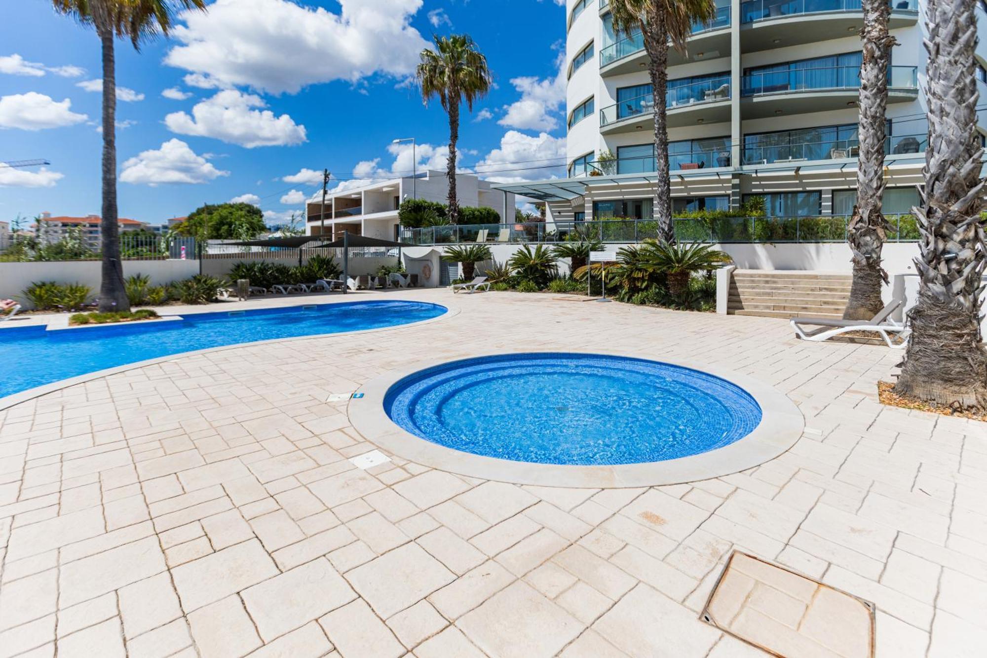 Cavalo Preto Luxury Beach Apartment By Golden Zenith Quarteira Exterior foto
