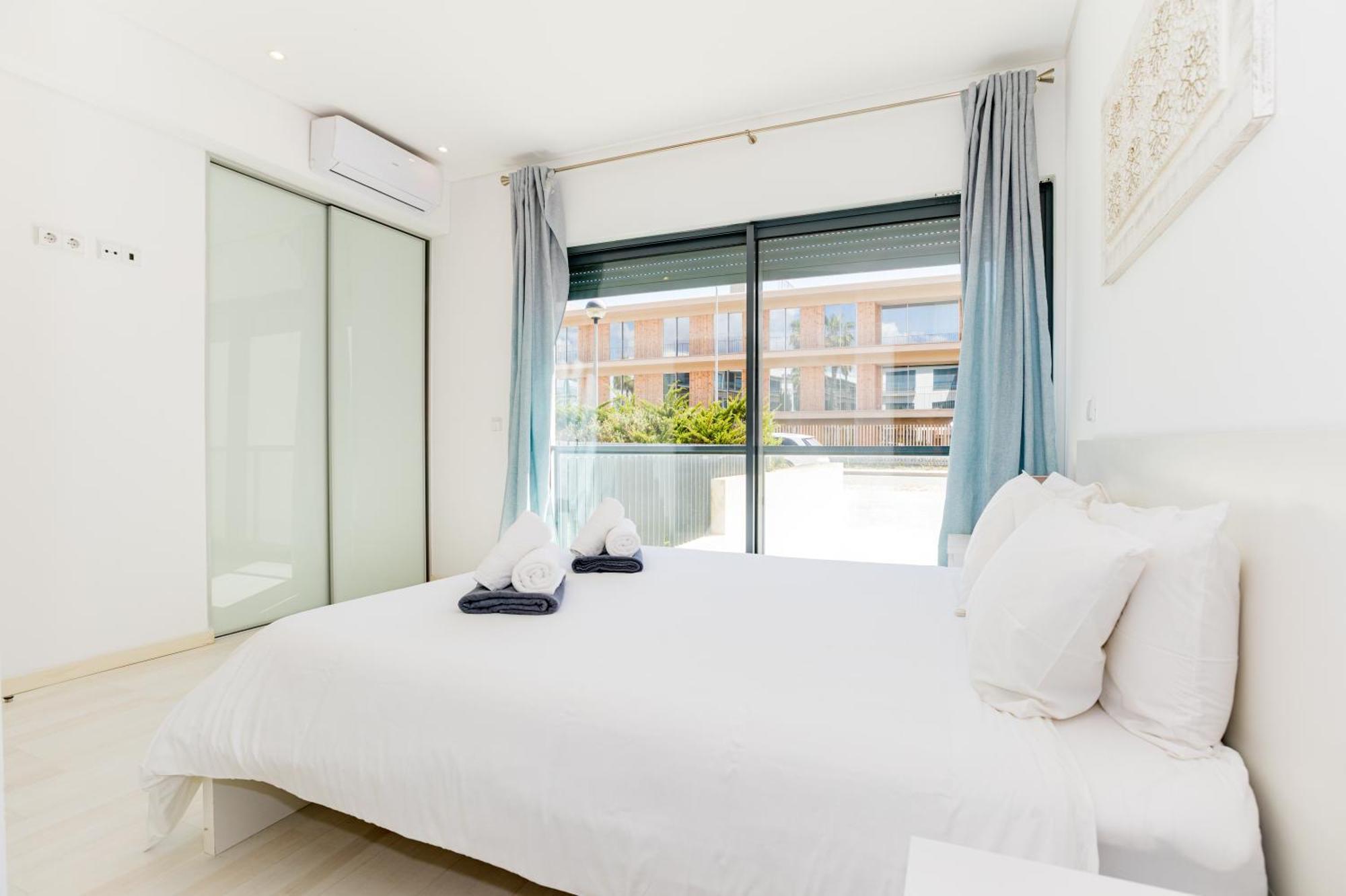 Cavalo Preto Luxury Beach Apartment By Golden Zenith Quarteira Exterior foto